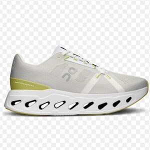On Cloud Eclipse Running Shoes Size 8